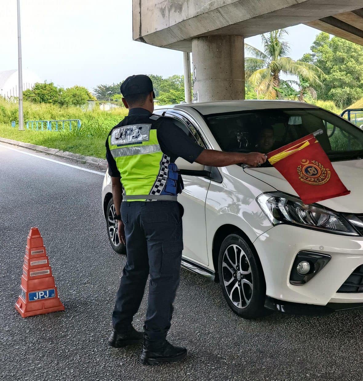 Jpj Selangor Checing Tinted Car Window 3