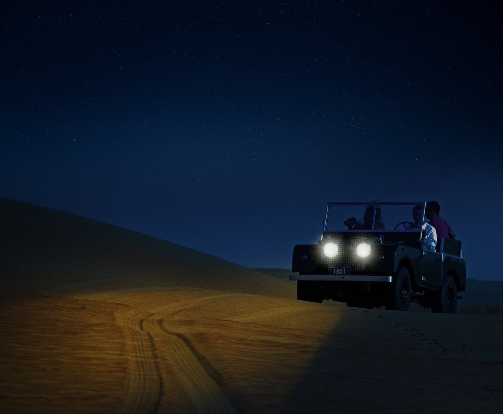 Private Night Safari and Astronomy Platinum Heritage 3 Vintage Land Rover Desert Night Drive 1