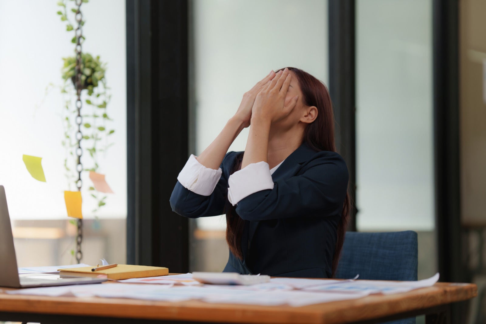 woman overworked tired work place office 123rf