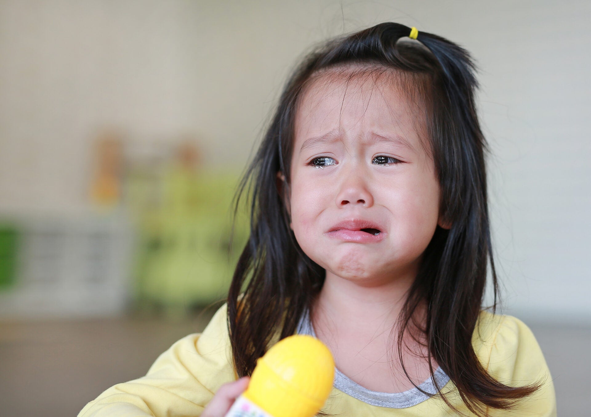 girl kid asian crying 123rf
