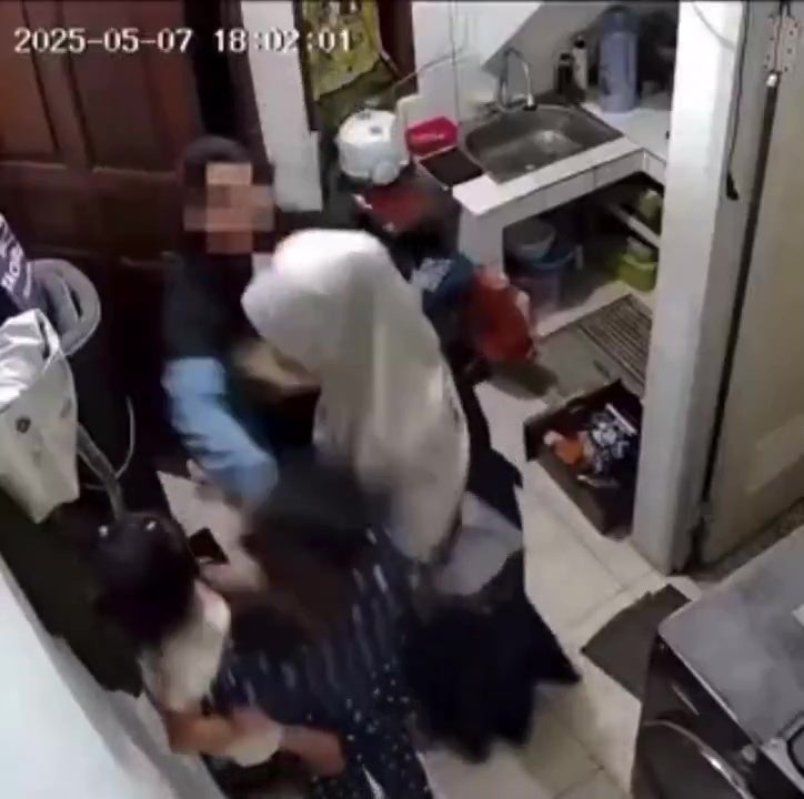 maid slap employer indonesia 5