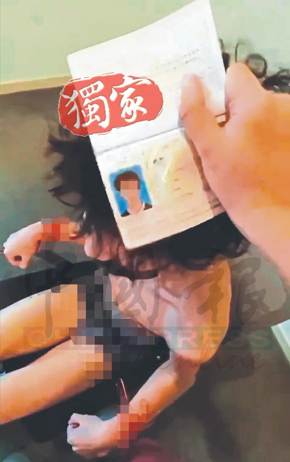 绑匪拍影片肉票