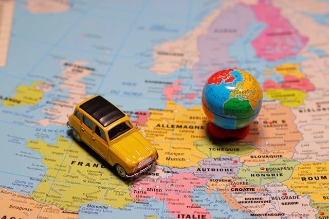 car world map