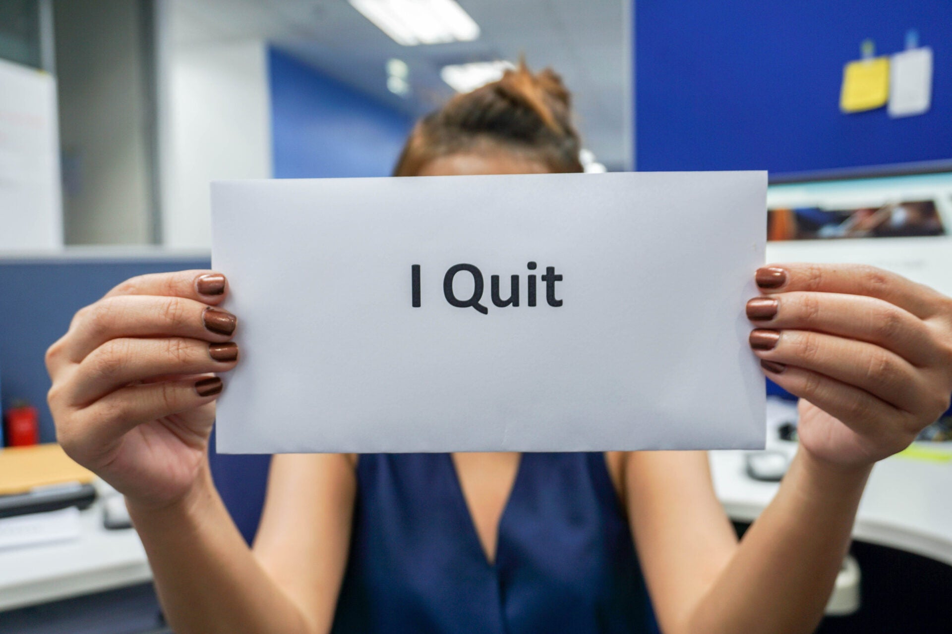 woman resignation letter i quit 123rf