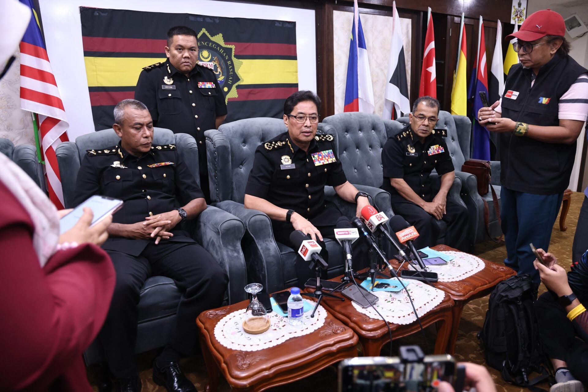 反贪会首席专员Tan Sri Dato Sri Haji Azam Baki