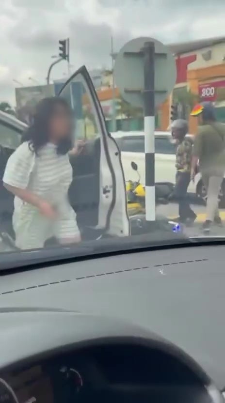 foreign woman knife attack car accident 8