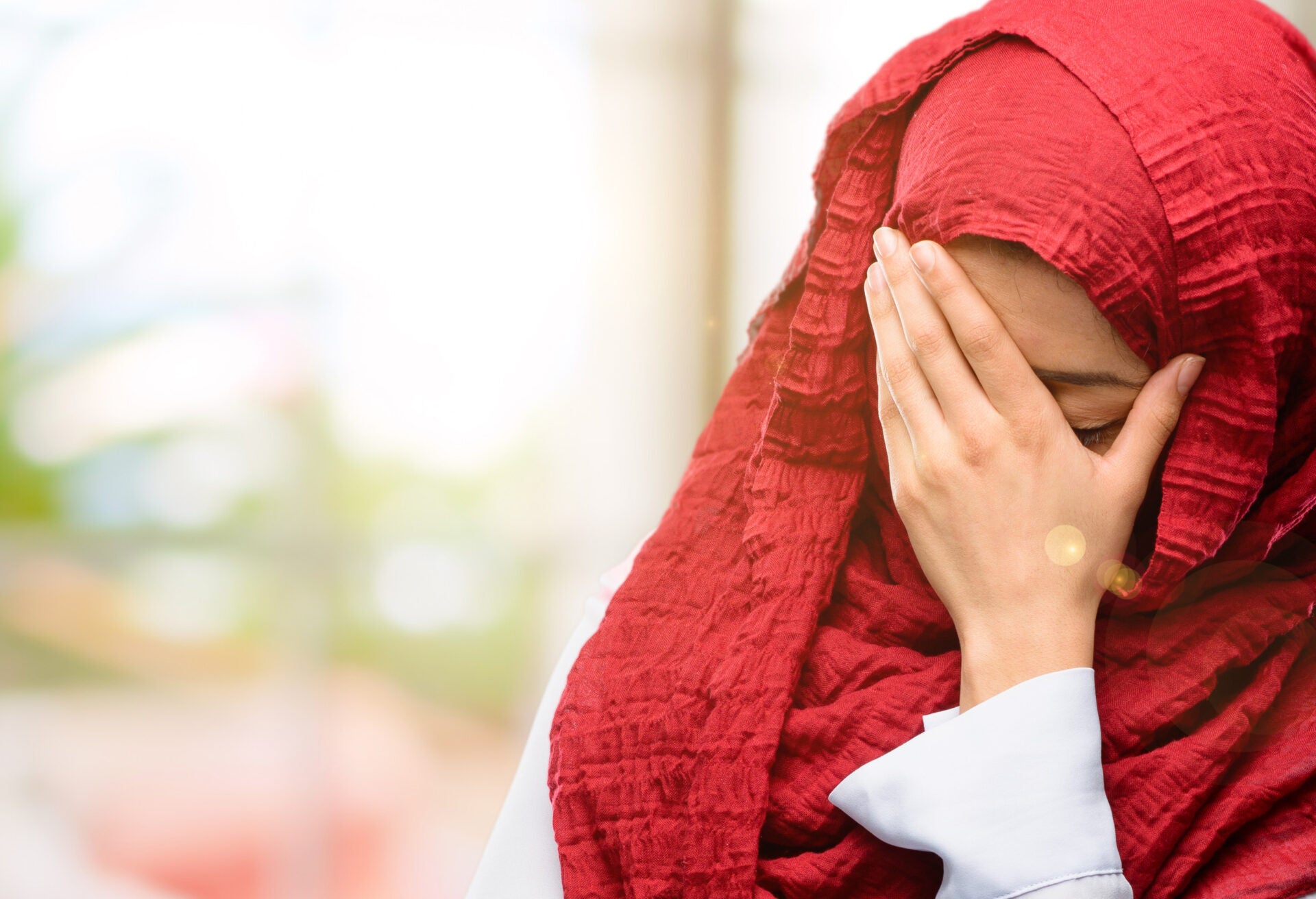 hijab woman depressed sad 123rf