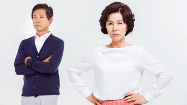 senior couple angry 123rf
