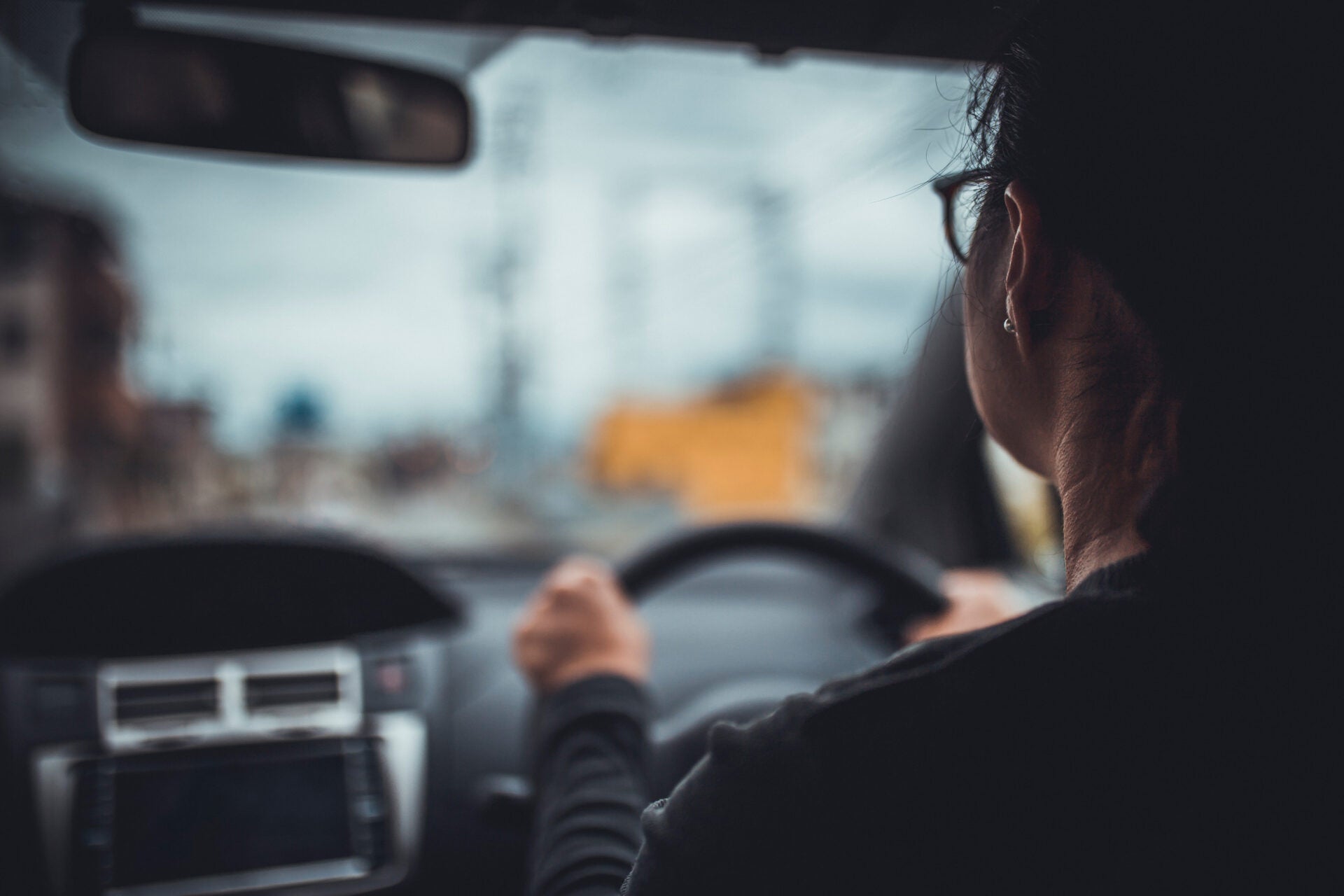 woman driving 123rf