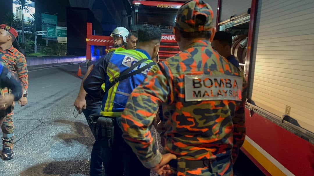 bomba saves man stuck in mrt pole steal cabel 3