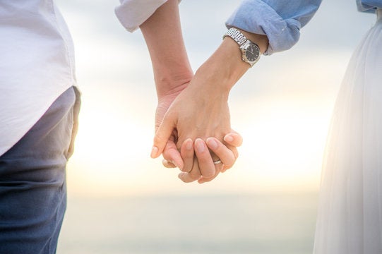 hold hand