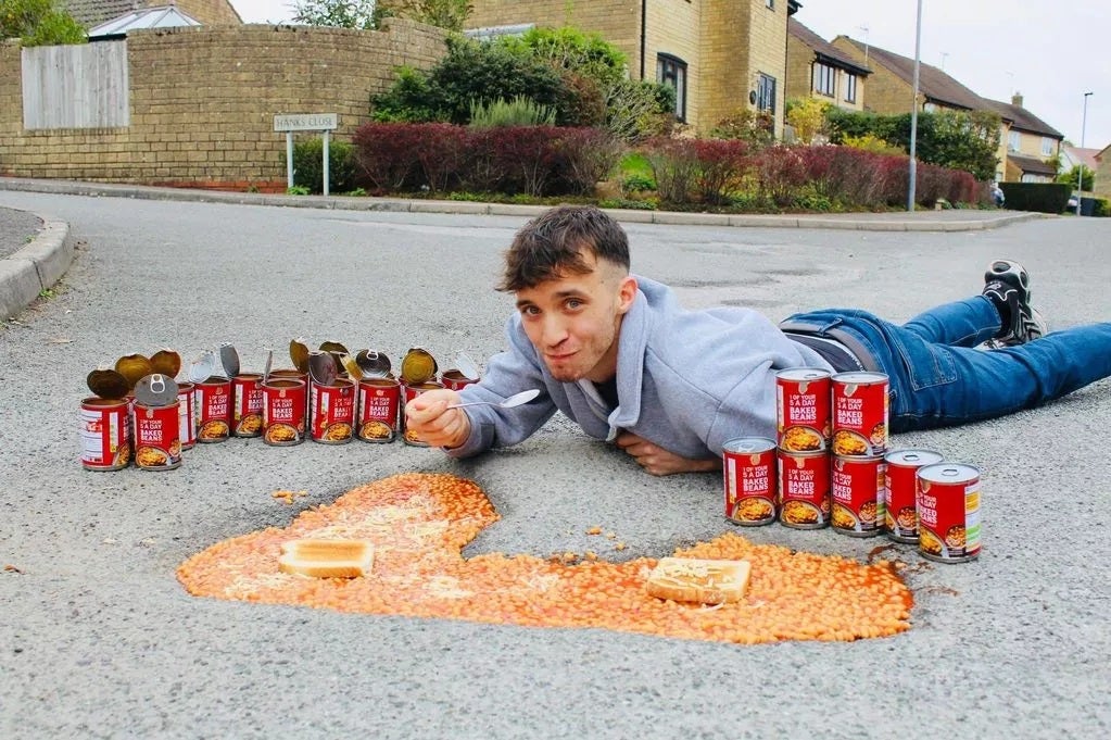 Ben Thornbury 30 cans baked beans pothole 2 2