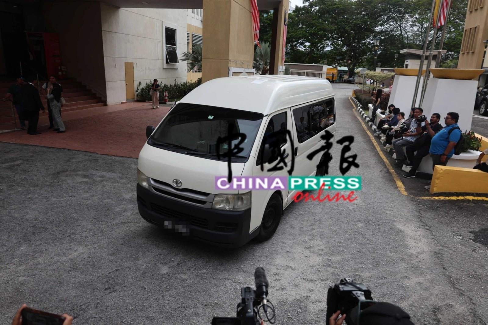 van 1