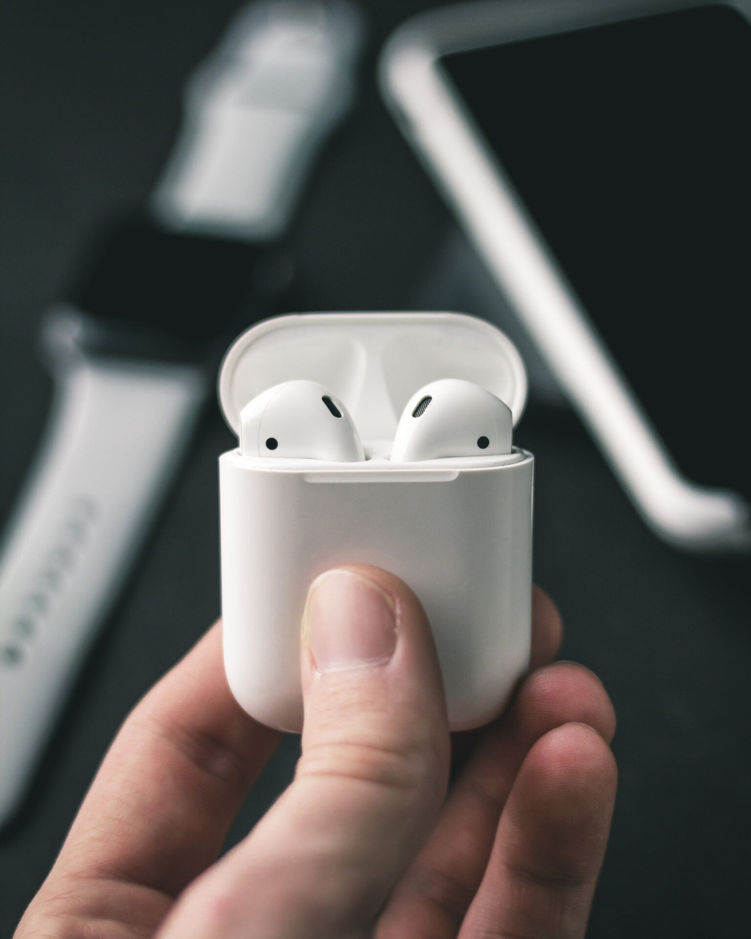wireless earphone 123rf