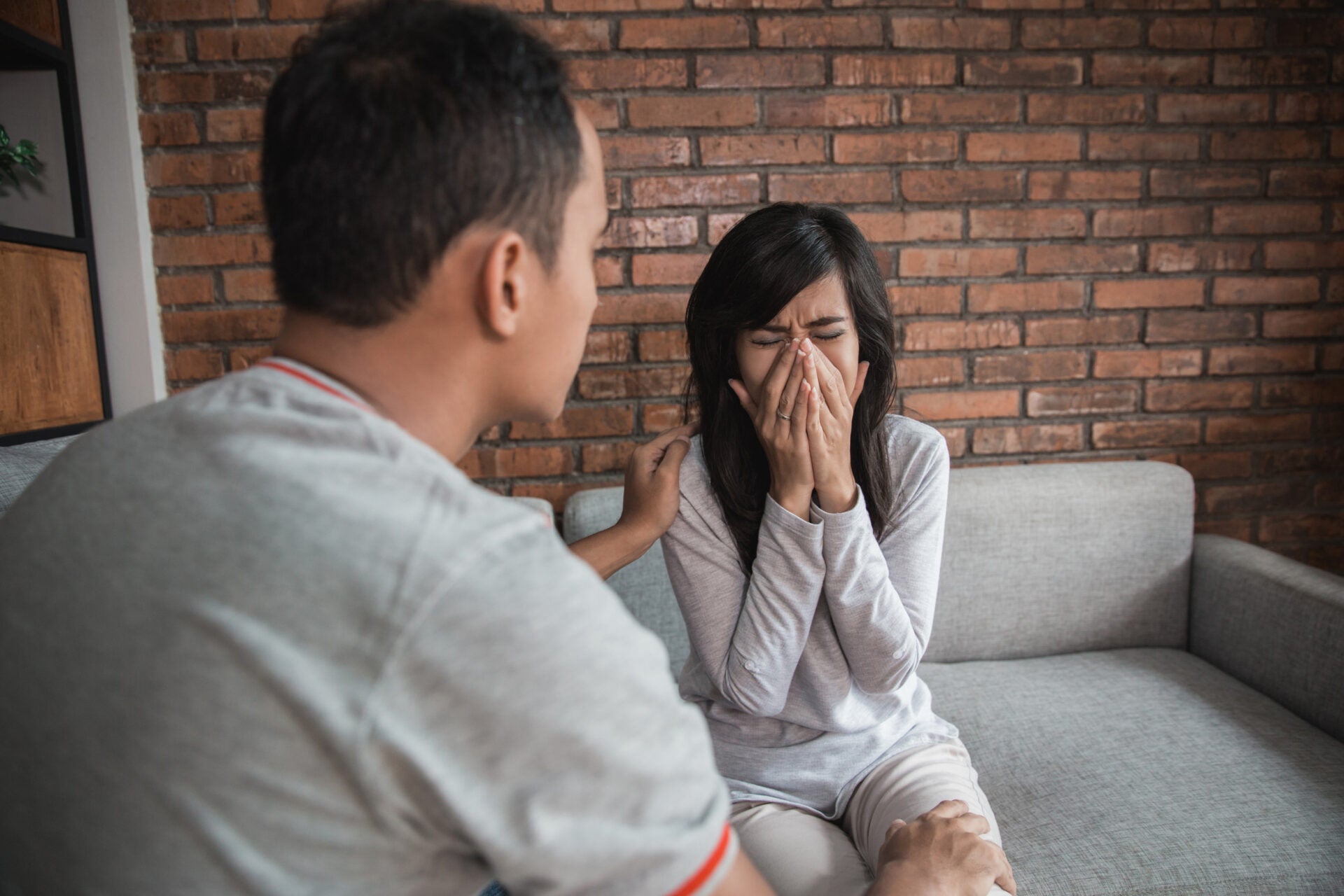 woman sad couple 123rf