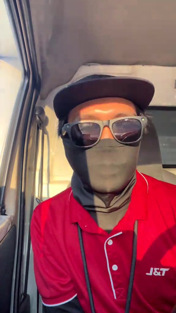 快递员恳求顾客不要已读不回手续工作顺利 1