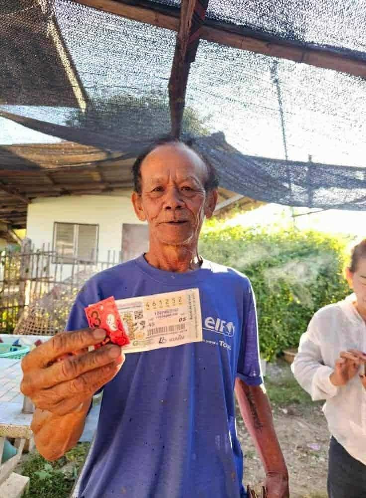 68岁独居男子中彩票亲戚争着接他回去住