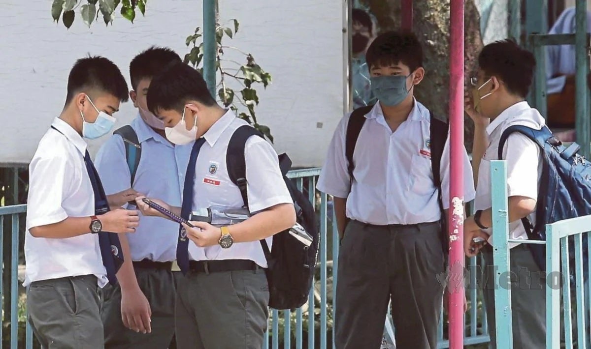 Pelajar Sekolah Tali Leher Pakaian