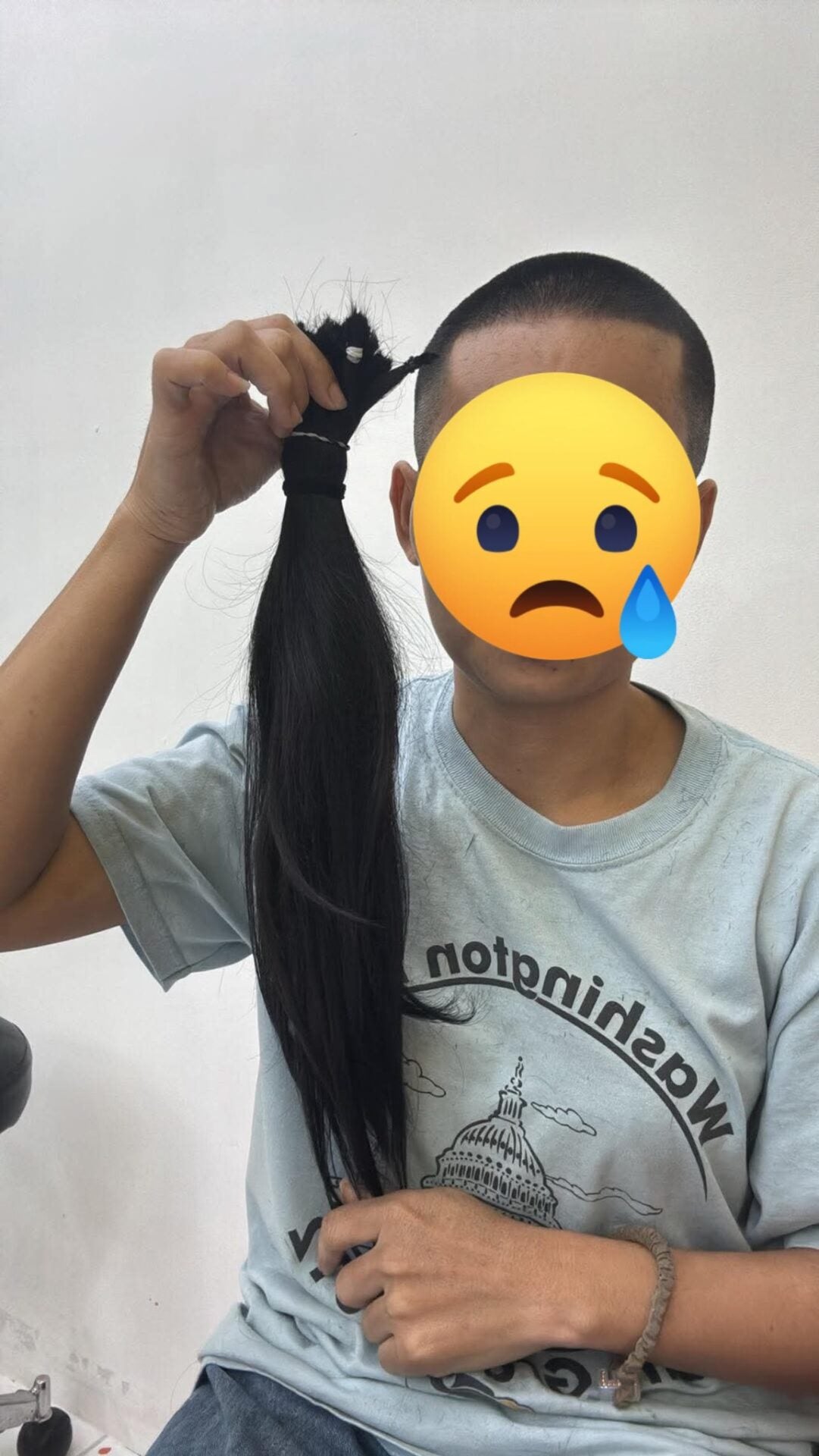 女子剃光头卖长发买家收到影片后消失诈骗