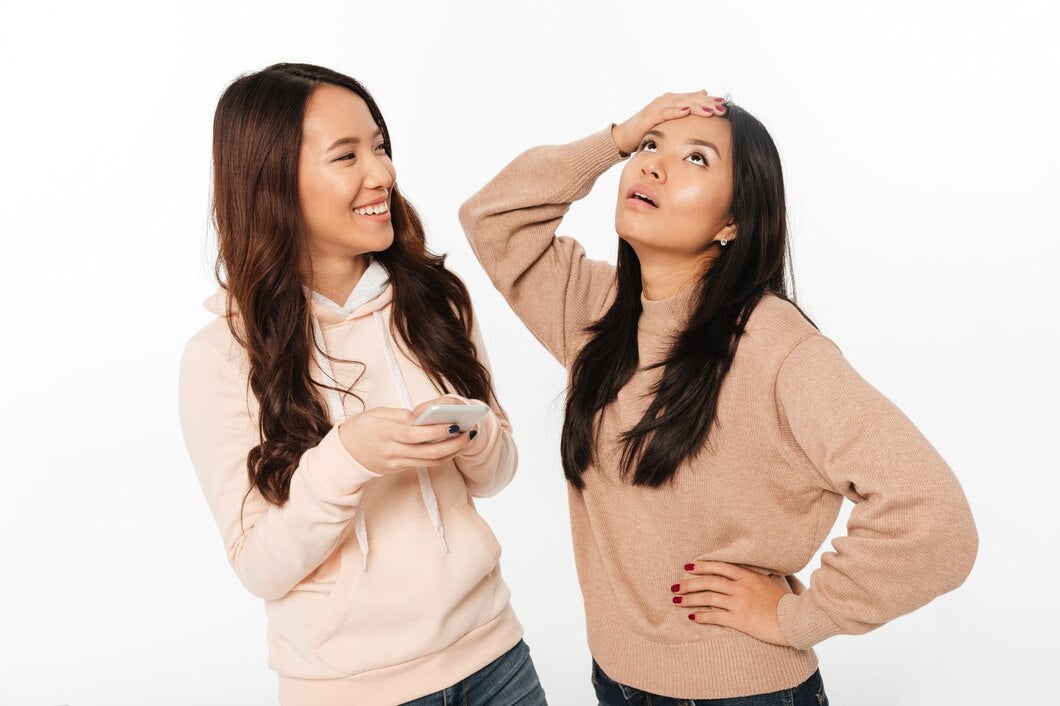 Asian Girl Displeased Because Her Sister 171337 2089