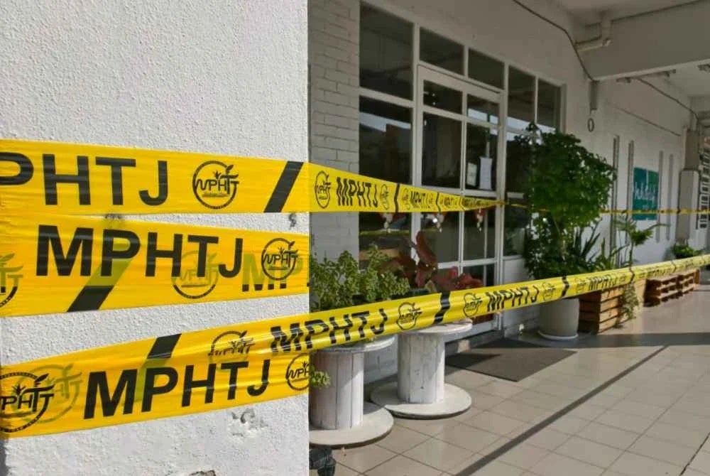 gay friendly hotel melaka suspended 4