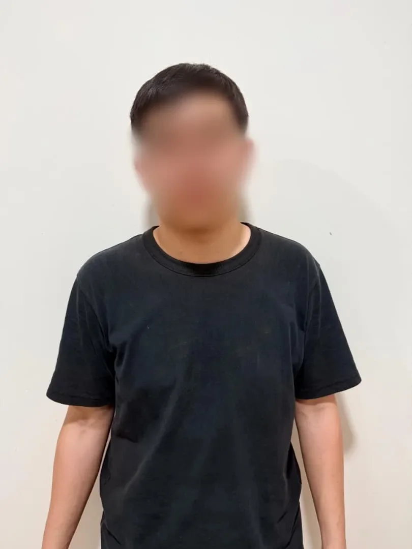 Semi D半独立洋房成非法分销储存烟花爆竹仓库 扣查青年