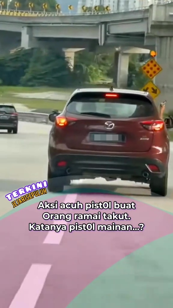 不满其他车辆割车没打转向灯男子司机拿玩具枪恐吓 3