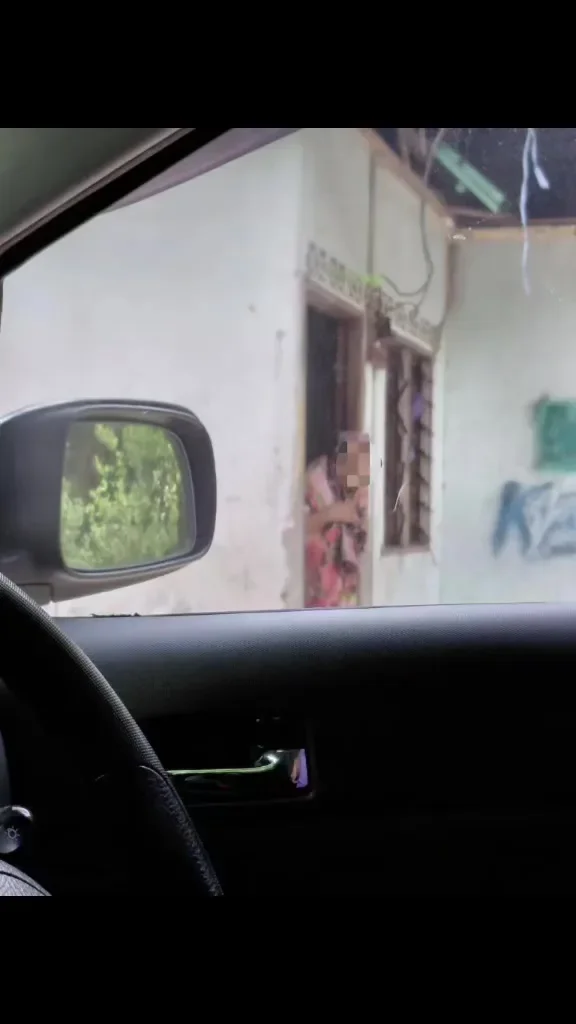 3儿子因涉毒陆续入狱老妇工作养家