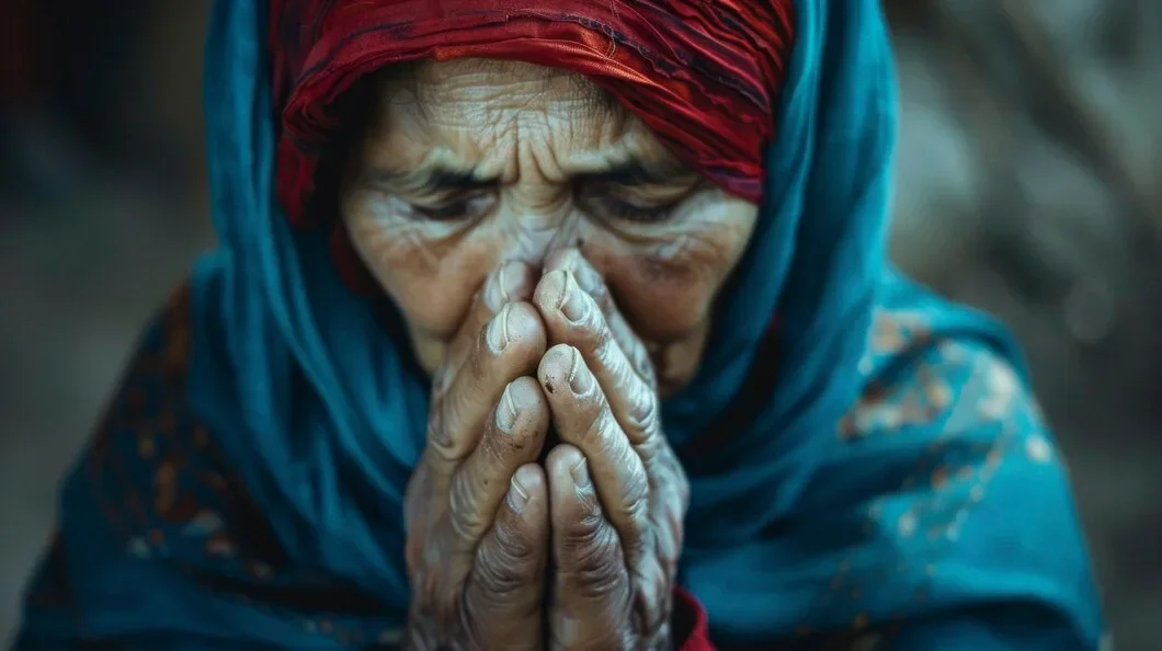 Diverse People Refugee Camps 23 2151561460