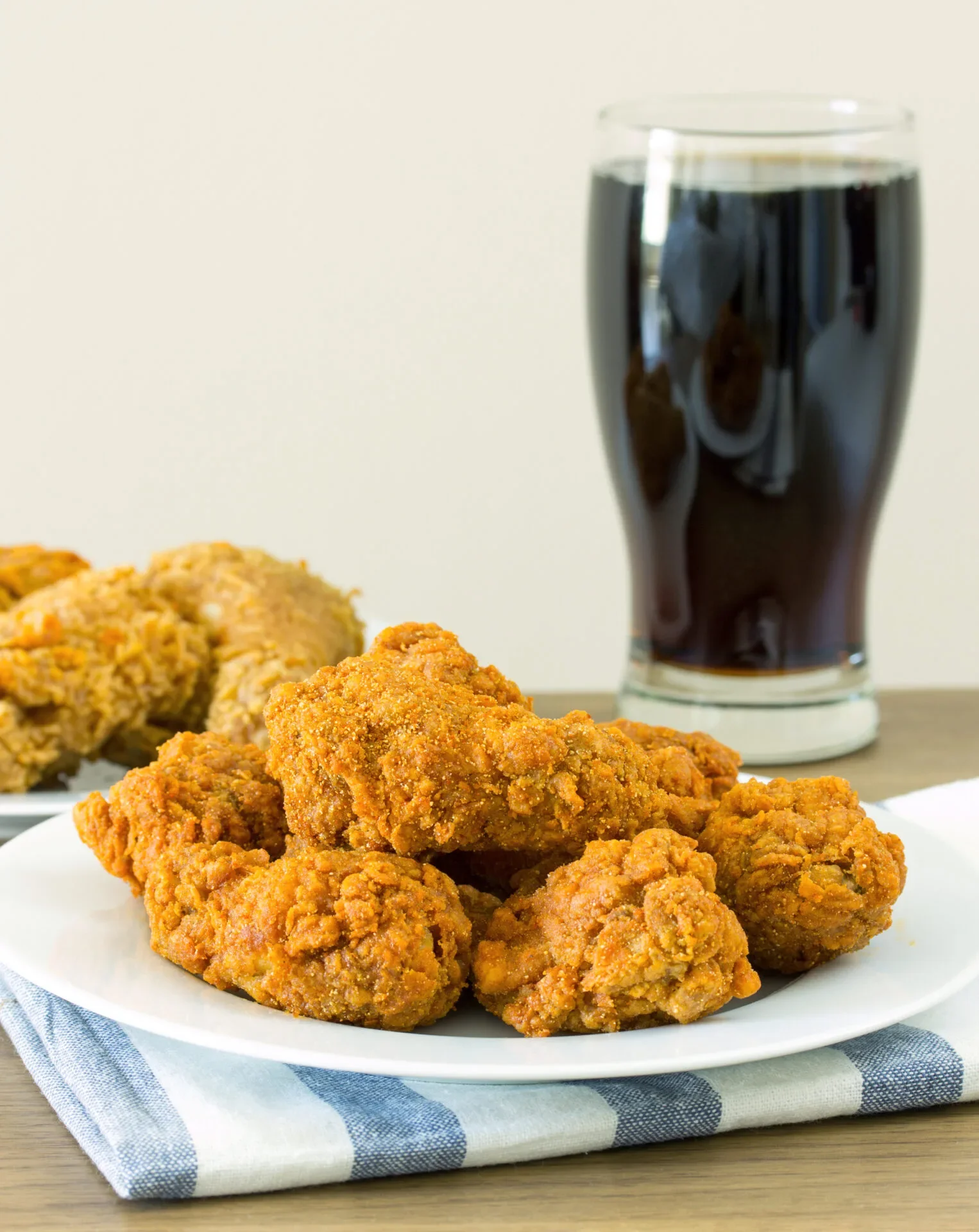 Fried Chicken With Cola Dining Table