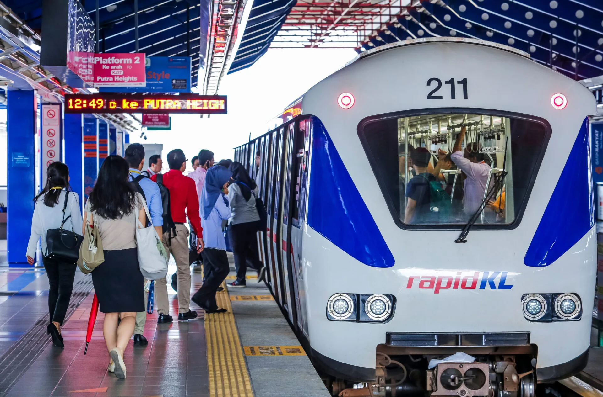 Lrt Kelana Jaya Line 123Rf