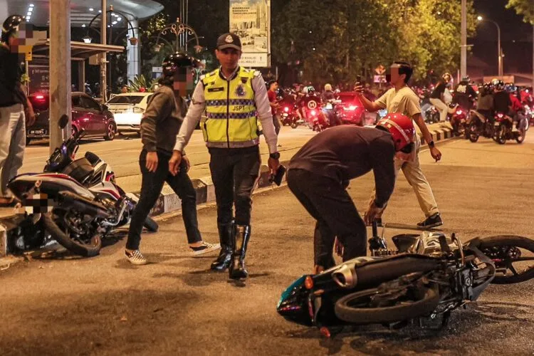 Mat Rempit Sahur Gathering Kl Jalan Semarak