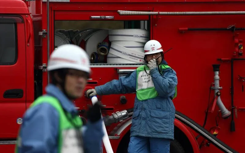日本消防员消防车