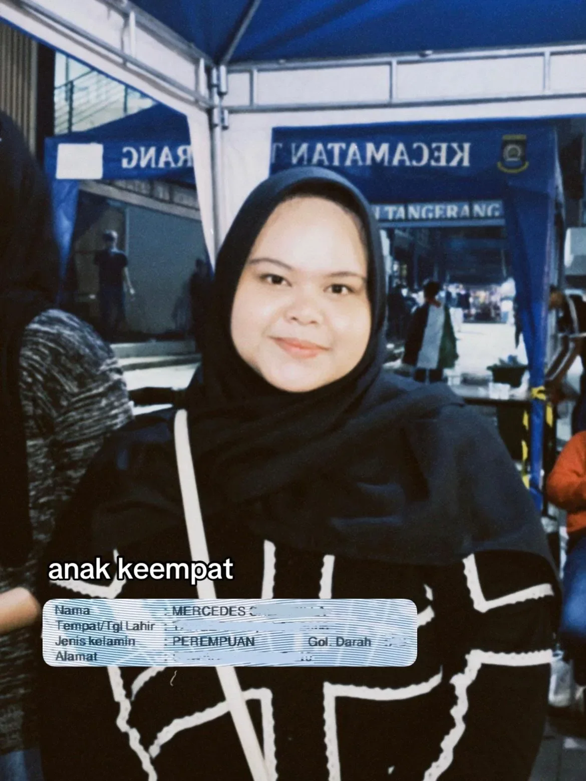 父母给4儿女取名豪车品牌Mercedes 1