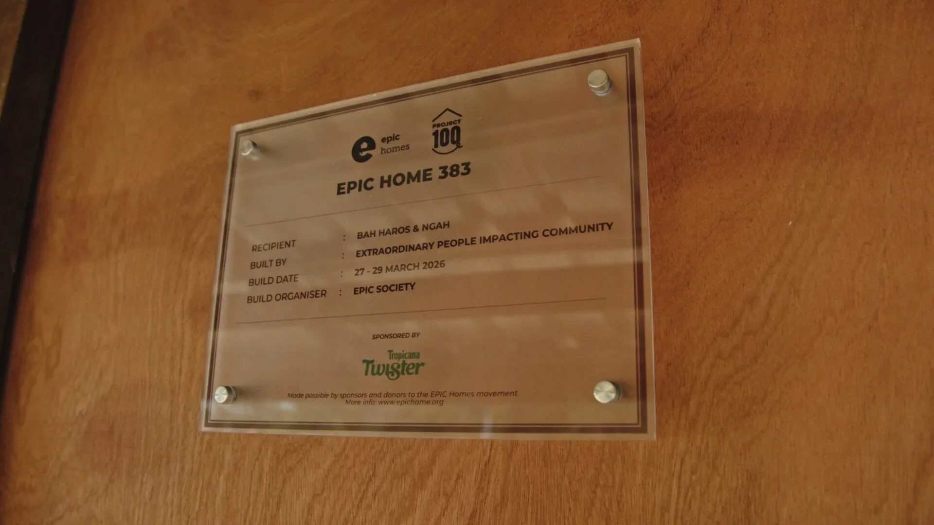 Plaque