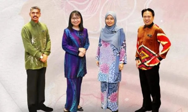 Pakaian Batik Pekerja Awam