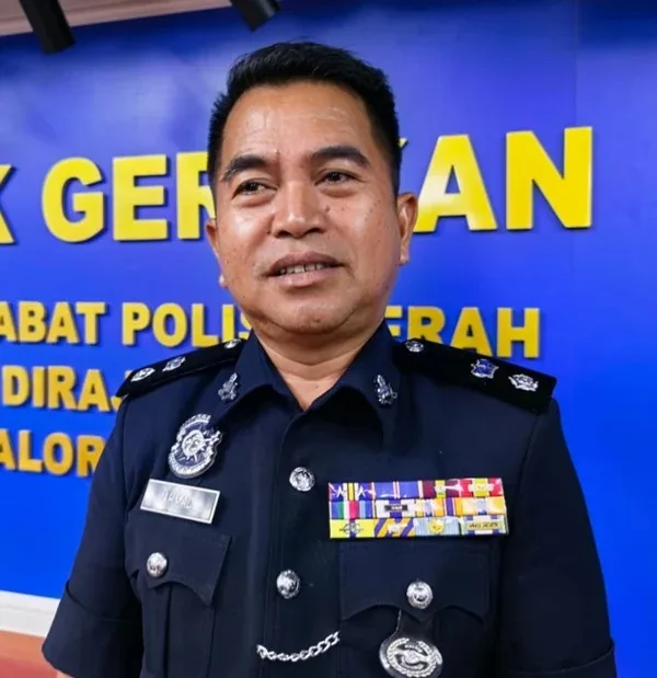 Ketua Polis Daerah Alor Gajah Superintendan Ahmad Abu Bakar