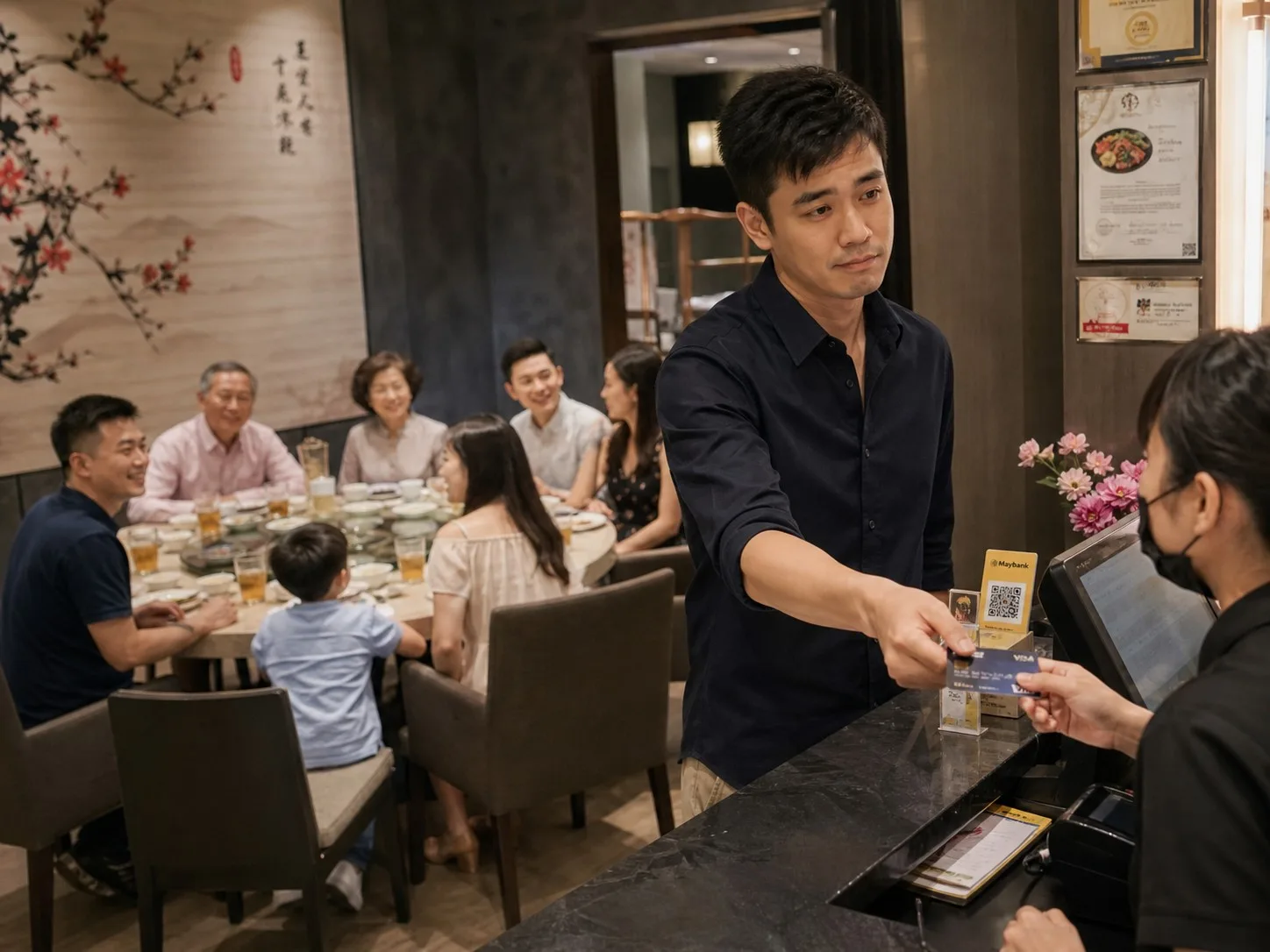 单身男子家人吃饭后主动去柜台付钱无奈 Chatgpt Noodou