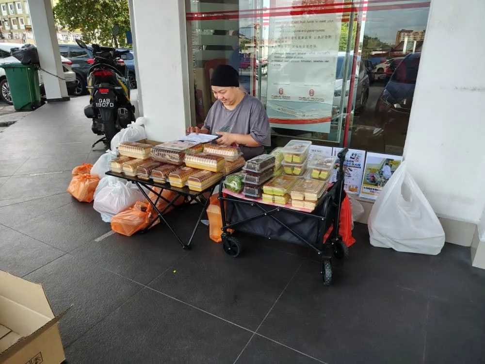 Selling Cake