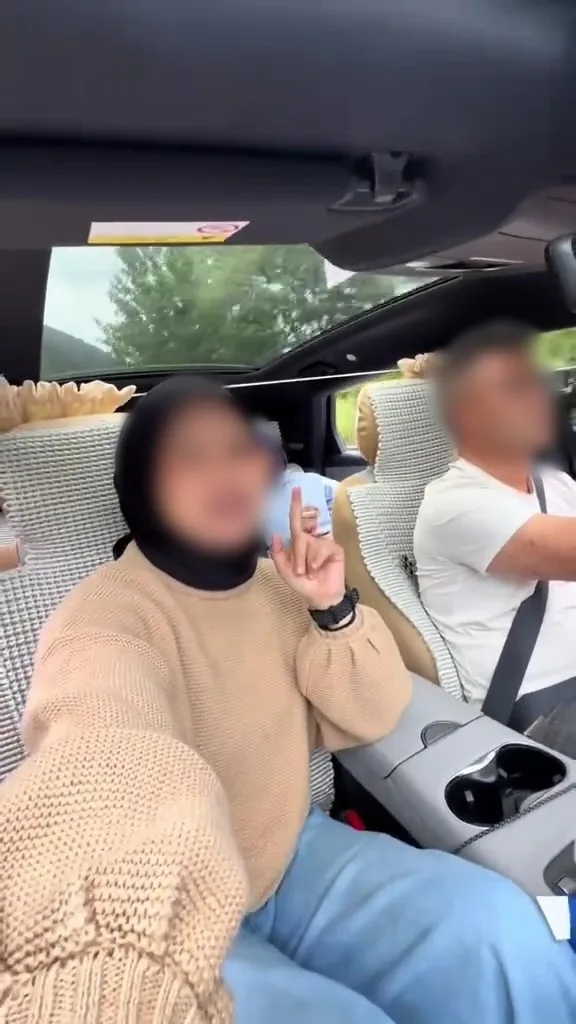 大马游客中国旅行大喊臭没洗澡当众羞辱影片曝光 5