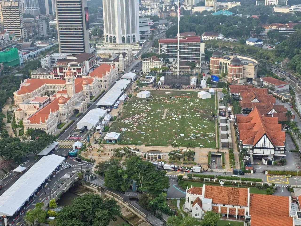 Dbkl Fifa World Cup Show People Left Rubbish Behind Dirty