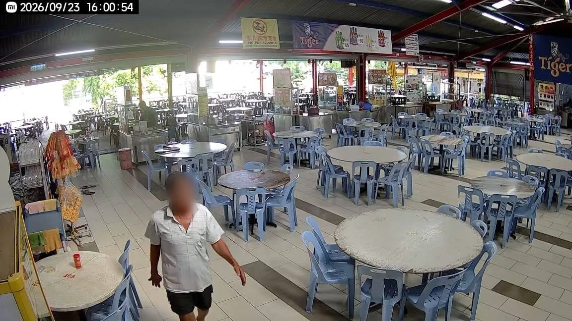 男子偷走巴占新市巴刹美食中心男厕所小便池水喉 2